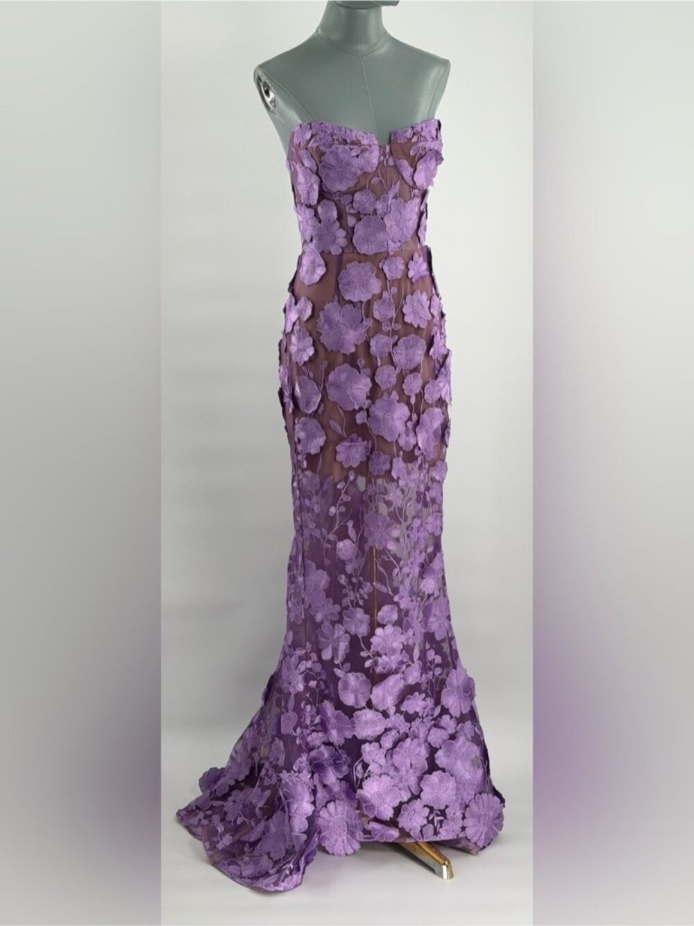 🆕 BRONX & BANCO 🧿 NWOT Jasmine Floral Embroidered Gown, Lilac - Sz M US 6 - Picture 2 of 14